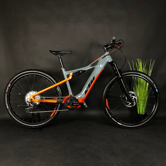 Купити Велосипед вживаний 29" KTM Macina Chacana 293 E-bike сірий (із зарядкою та ключем) з доставкою по Україні