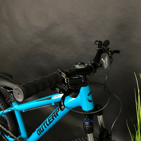 Купити Велосипед підлітковий 26" Outleap Rebel Pro 13" рама 2021, блакитний з доставкою по Україні