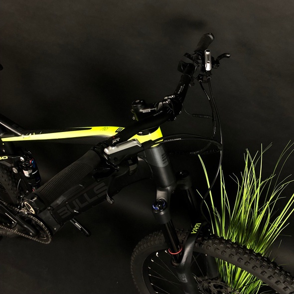 Купить Велосипед б/у 27,5" Bulls E-Stream EVO FS 3, 54 рама, черный с зеленым (без зарядки) с доставкой по Украине