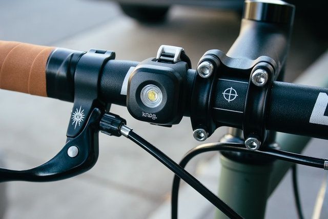 Купити Мигалка задня Knog Blinder Mini Dot Rear 11 Lumens Black з доставкою по Україні