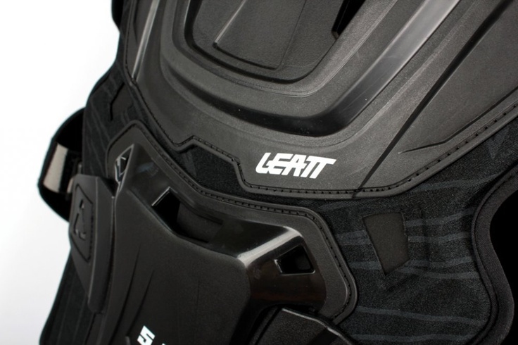 Захист тіла LEATT 5.5 Pro Chest Protector (Black), One Size