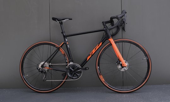 Купити Велосипед KTM REVELATOR ALTO ELITE 28", рама M , чорно-помаранчевий, 2020 (тестовий) з доставкою по Україні