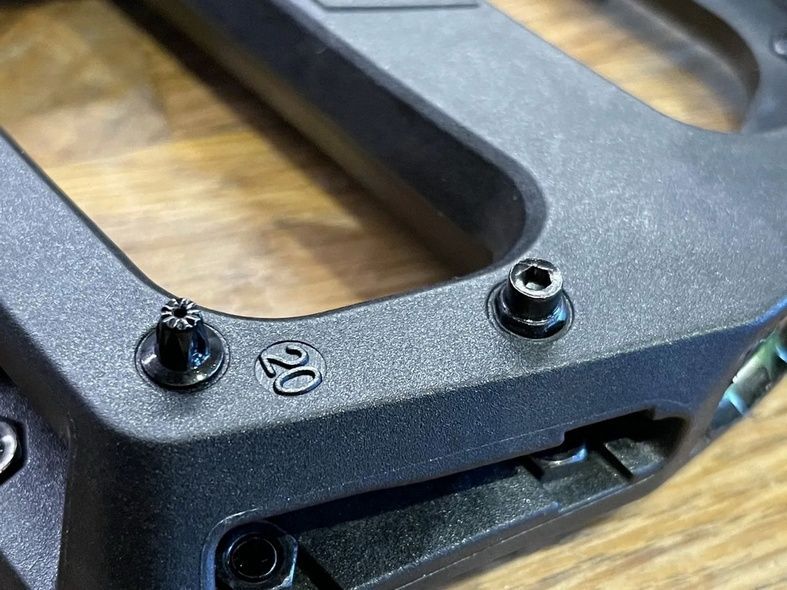 Купить Педали DMR V11 Red с доставкой по Украине