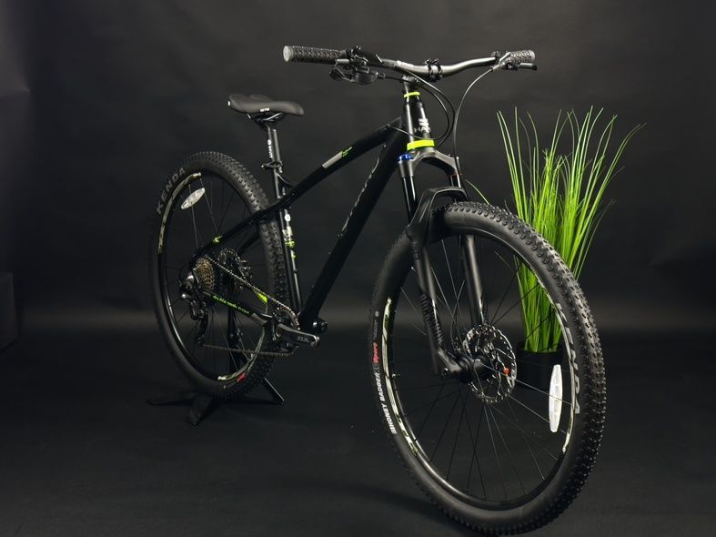 Купити 20" Haro 2018 DoublePeak 29 Expert SG Black/Charcoal з доставкою по Україні