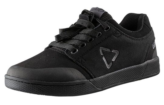 Купити Взуття LEATT Shoe 2.0 Flat (Black), 10 (3020003686) з доставкою по Україні