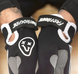 Перчатки FASTHOUSE Speed Style The Bird Glove, Black/White - SM