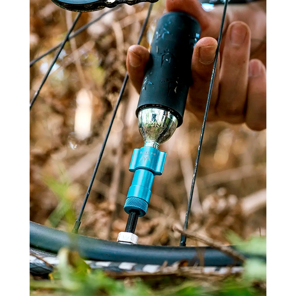 Купить Насос Peaty's Holeshot CO2 Tyre Inflator, Road & Gravel 16g, Bourbon с доставкой по Украине