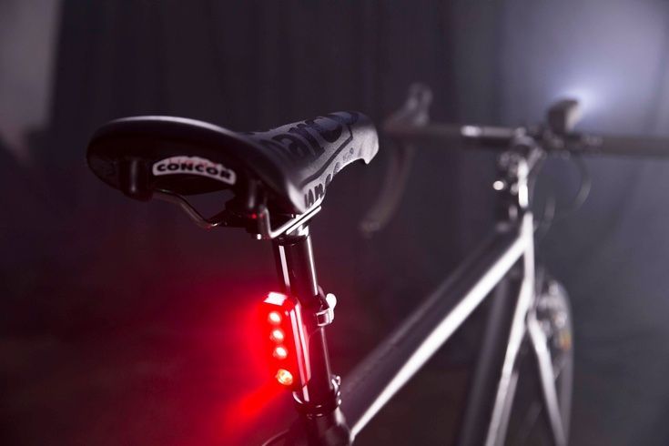 Купити Мигалка задня Knog Blinder Road R70 70 Lumens Black з доставкою по Україні