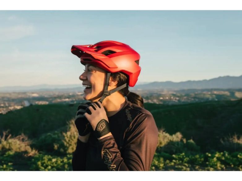 Купити Вело шолом TLD FLOWLINE HELMET; POINT [GRAY/GOLD] XL/2X з доставкою по Україні