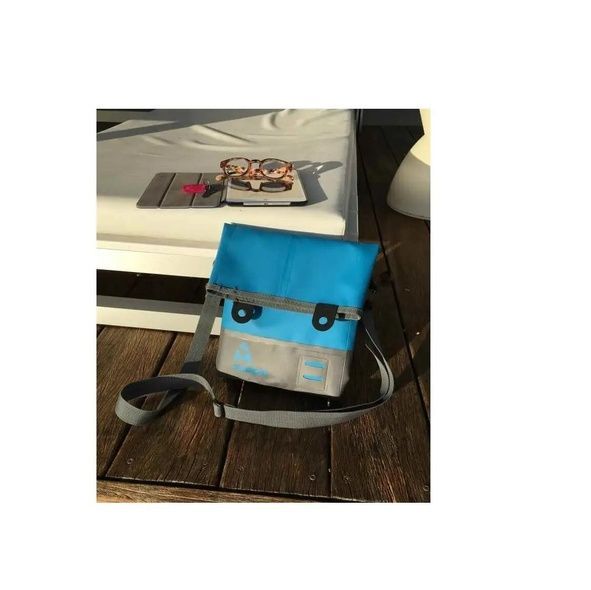Гермосумка AQUAPAC Trailproof Tote bag - small (blue) синя
