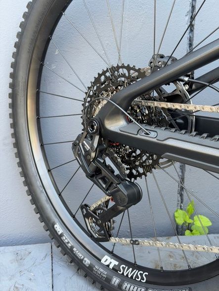 Купити Електровелосипед MONDRAKER ZENDIT RR S 29/27.5'' 170mm, DJI Avinox M2S 800Wh, Vortex Grey, M/L з доставкою по Україні