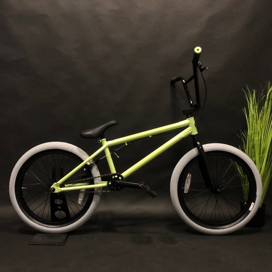 Купить Велосипед BMX 20" Premium Stray 20.5", 2023, авокадо с доставкой по Украине