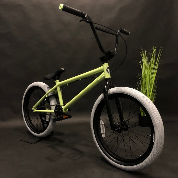 Купити Велосипед BMX 20" Premium Stray 20.5", 2023, авокадо з доставкою по Україні