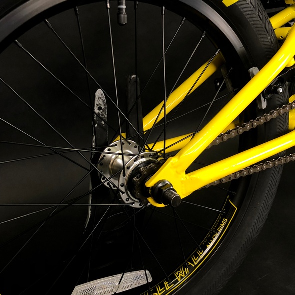 Купити Велосипед BMX 20" Eastern Orbit 20,25" рама 2020, жовтий з доставкою по Україні