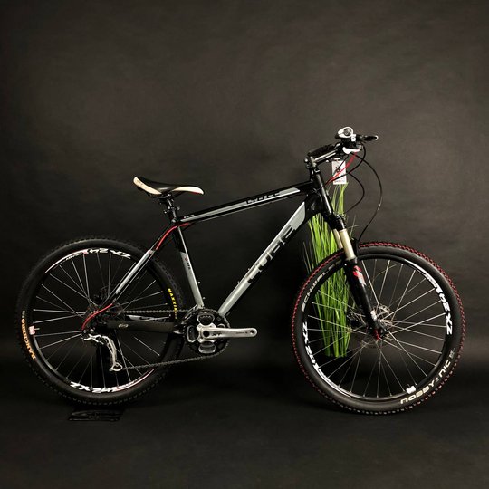 Купити Велосипед вживаний 26" Cube Xt (M) чорний з доставкою по Україні