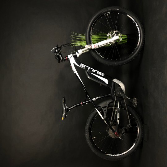 Купити Велосипед вживаний 27,5" Bulls e-bike, 46 рама, чорно-білий (із зарядкою) з доставкою по Україні