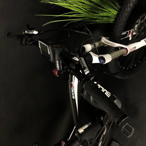 Купить Велосипед б/у 27,5" Bulls e-bike, 46 рама, черно-белый (с зарядкой) с доставкой по Украине